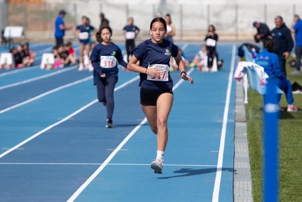 Οι Κ12 και Κ14… εγκαινίασαν το πανέμορφο καινούργιο στάδιο στίβου του Αρκαλοχωρίου runbeat.gr